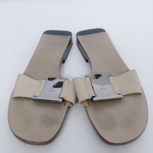 Gucci Leather Slide On Sandals-Nude